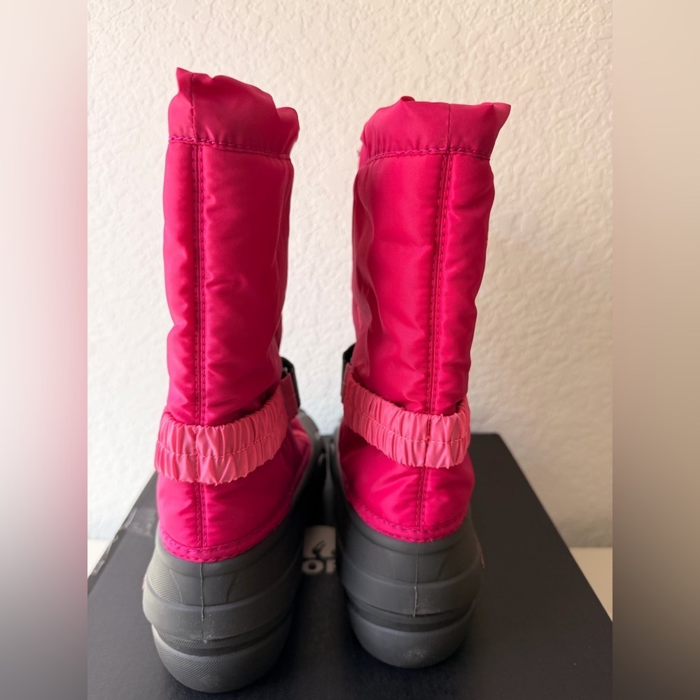 Sorel Youth Flurry Pink and Black Boots - Picture 7 of 11